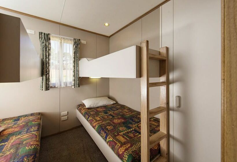 Хижина, Rainbow Pines Tourist Caravan Park