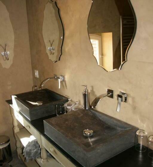 コンフォートルーム, Le Clos De Mara