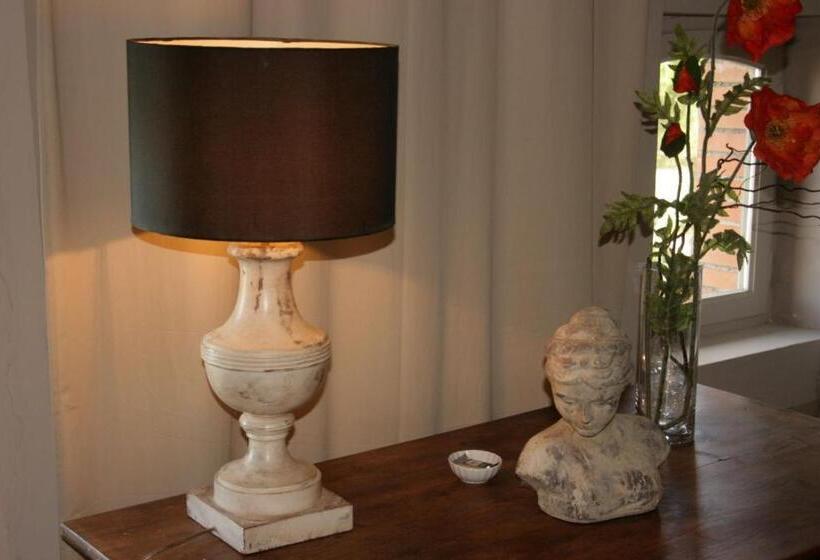 コンフォートルーム, Le Clos De Mara