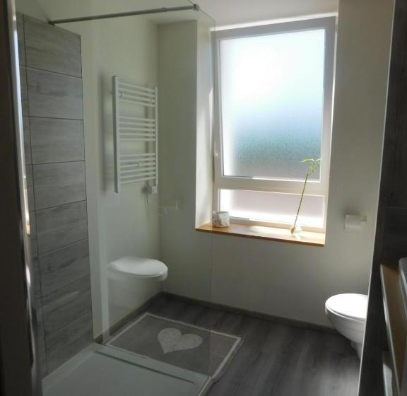 스탠다드 룸, Monts Et Reves