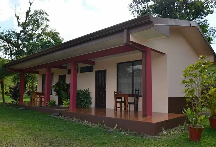 ダブルベッドのベーシックルーム, Lumbres Del Arenal Cabinas Y Villas