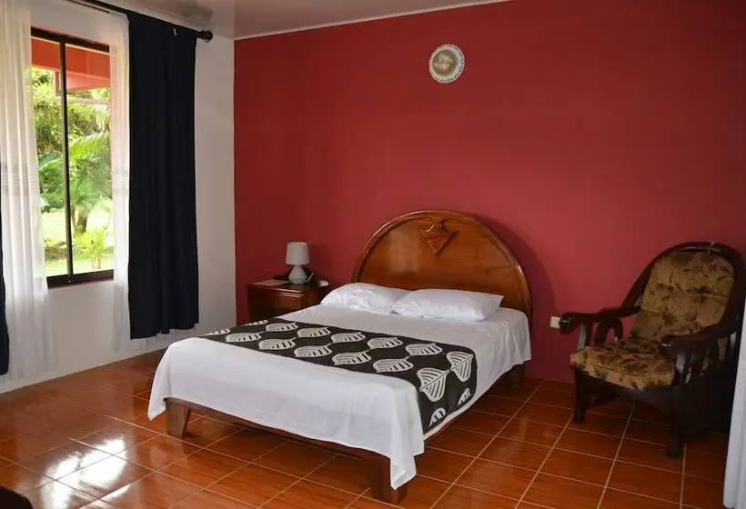 ダブルベッドのベーシックルーム, Lumbres Del Arenal Cabinas Y Villas