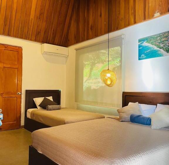 스탠다드 트리플 룸, Ocotal Bed & Breakfast