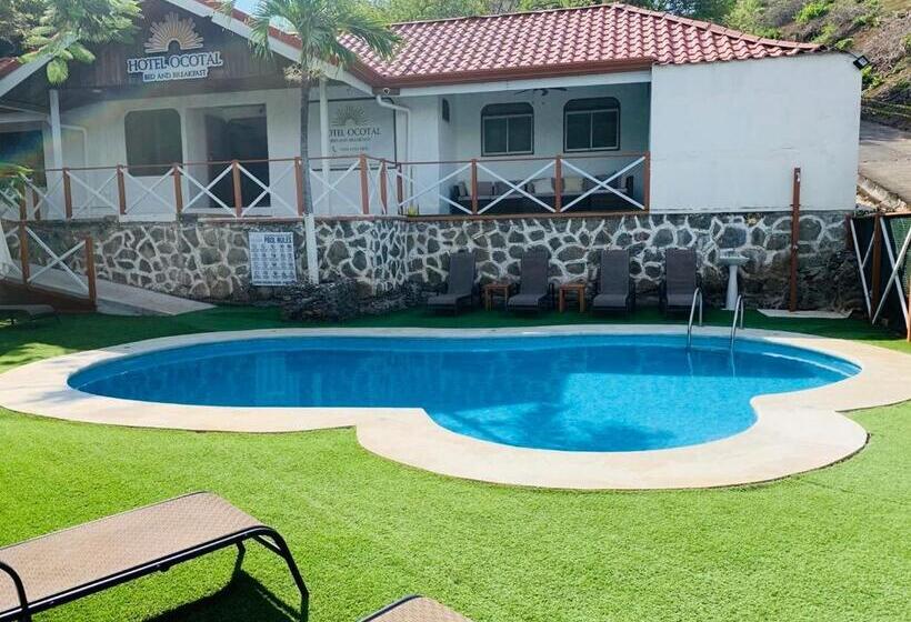 스탠다드 트리플 룸, Ocotal Bed & Breakfast