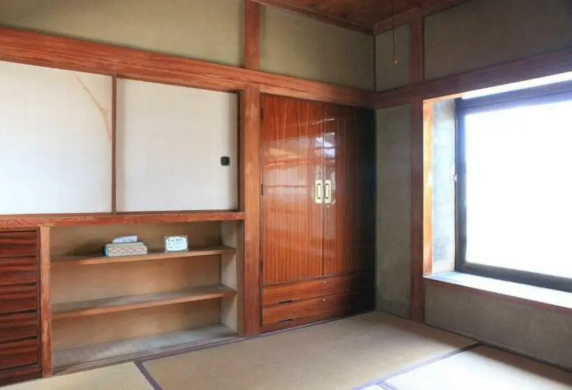 バス共有のスタンダードルーム, Okayama Hostel Igusa