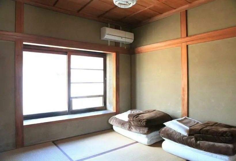 バス共有のスタンダードルーム, Okayama Hostel Igusa