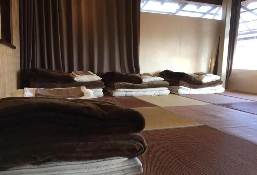 ガーデンビュースタンダード４ベッドルーム, Okayama Hostel Igusa