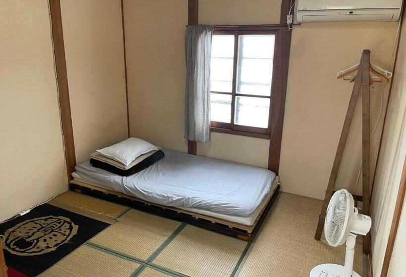 חדר סטנדרד יחיד חדר אמבטיה משותף, Okayama Hostel Igusa
