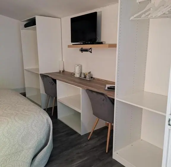 キングサイズベッドのスタンダードルーム, Villa Regain Chambres Et Table D Hôtes