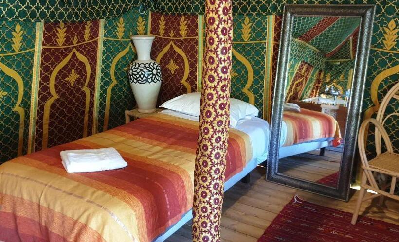 デラックスバンガロー, Domaine Le Colombier