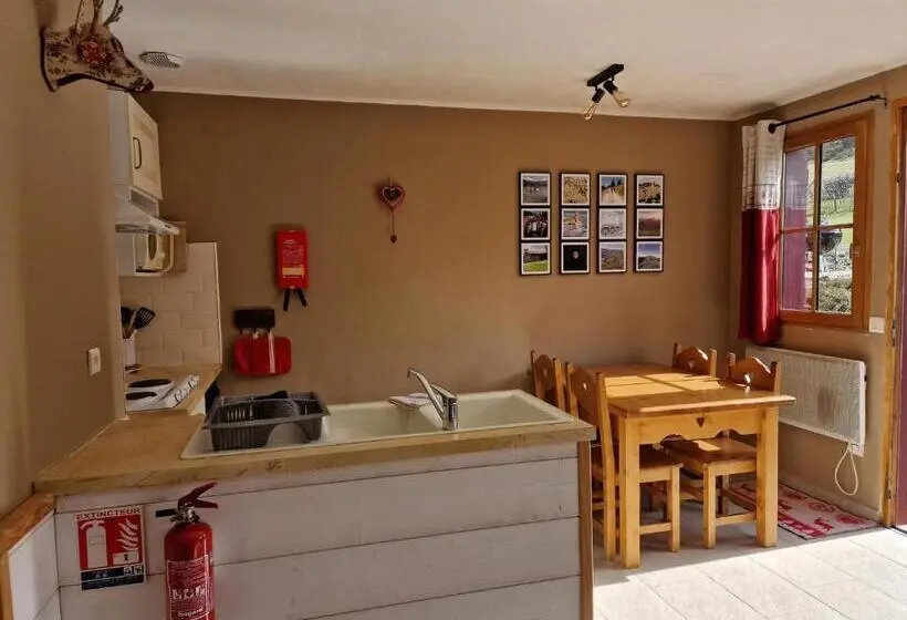Maison 2 Chambres, Le Silence Du Midi