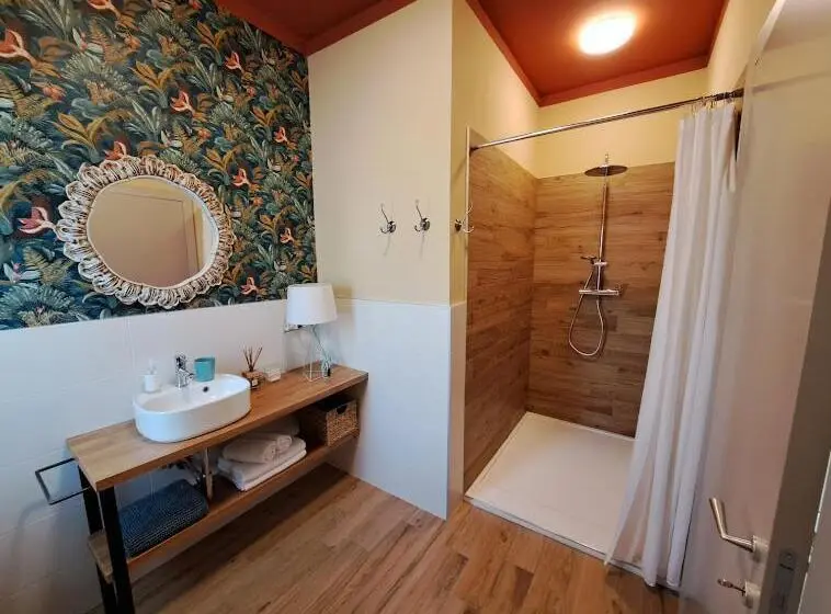 スタンダードルーム, B&b Tra I Laghi