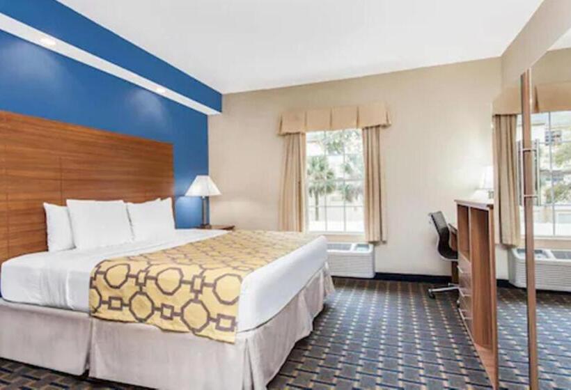 스탠다드 룸 킹사이즈 침대, Baymont By Wyndham Jacksonville/butler Blvd