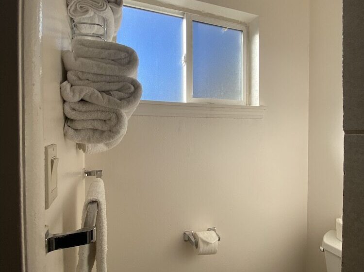 Номер Стандарт, Budget Inn At The Heavenly Gondola