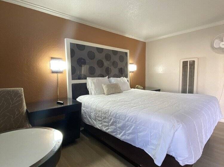 Номер Стандарт, Budget Inn At The Heavenly Gondola