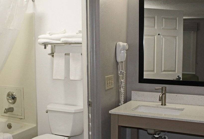 חדר סטנדרט שתי מיטות זוגיות, Quality Inn Scottsboro Us 72 Lake Guntersville Area