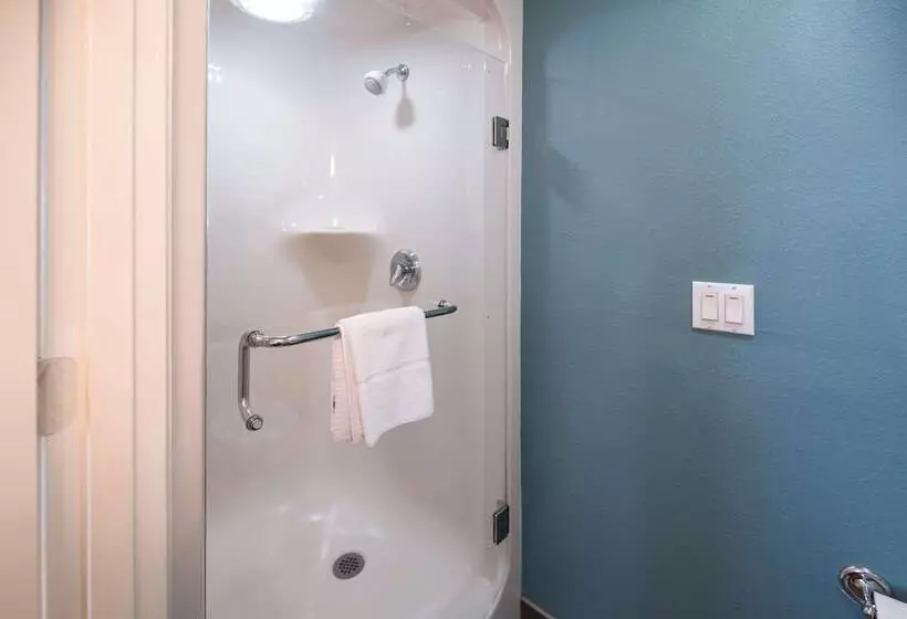 Sviitti, Sleep Inn & Suites