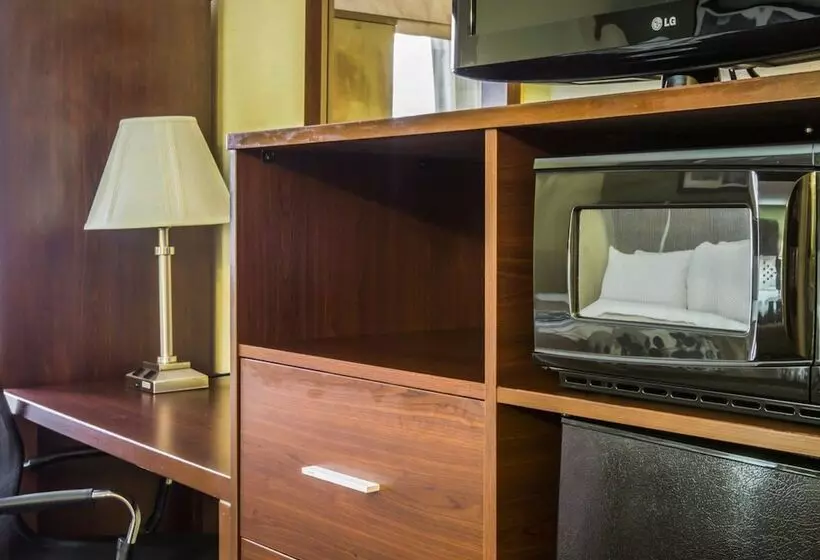２ダブルベッドのスタンダードルーム, Sleep Inn Asheville  Biltmore West