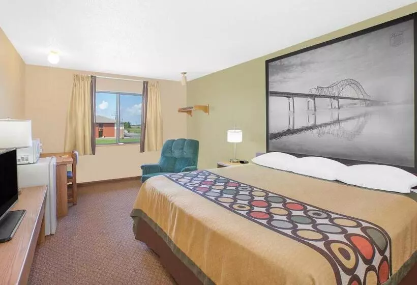 キングサイズベッドのスイートルーム, Super 8 By Wyndham Mt Pleasant