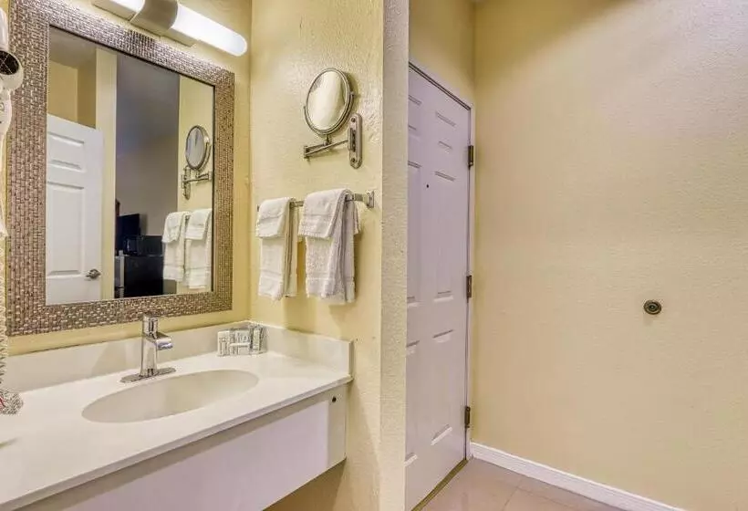 デラックスルーム, Americas Hotel   El Paso Airport / Medical Center
