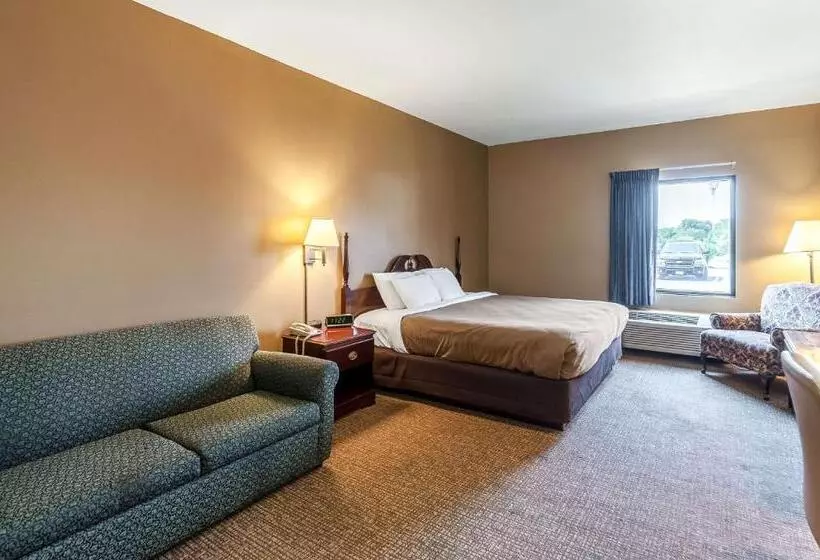 キングサイズベッドのスタンダードルーム, Econo Lodge Inn & Suites