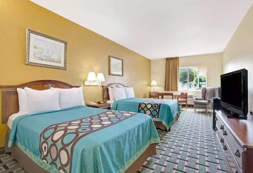 Standard-huone 2 Parivuodetta, Super 8 By Wyndham Daytona Beach