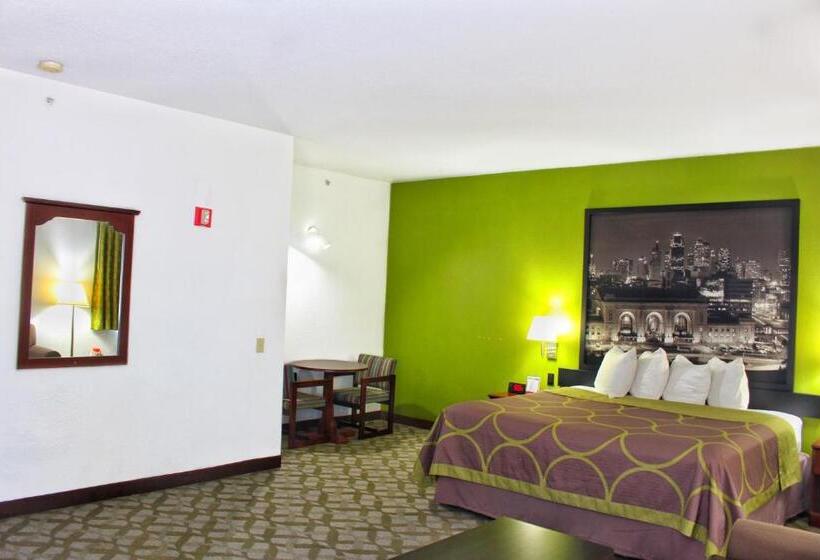 غرفة قياسية سرير كينج لذوى الإحتياجات الخاصة, Super 8 By Wyndham De Soto