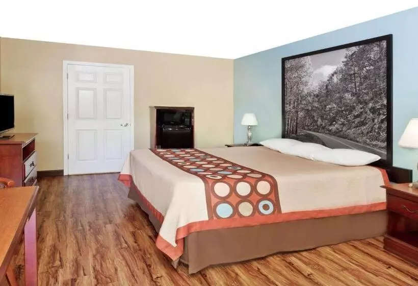 身障者適用キングサイズベッドルーム, Super 8 By Wyndham Ft. Oglethorpe Ga/chatt Tn Area