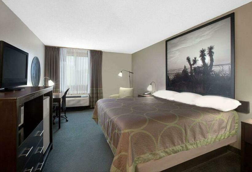 带大床的标准间, Super 8 By Wyndham Victoria/north/mall Area