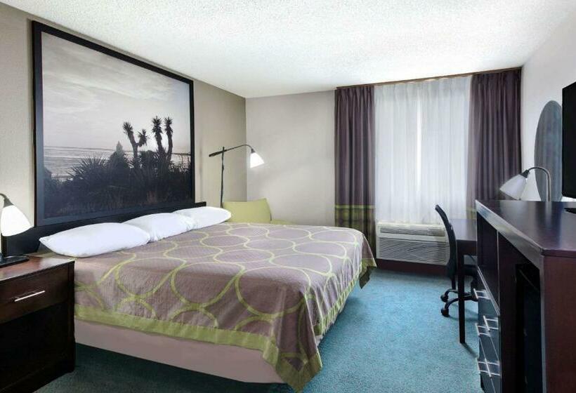 带大床的标准间, Super 8 By Wyndham Victoria/north/mall Area