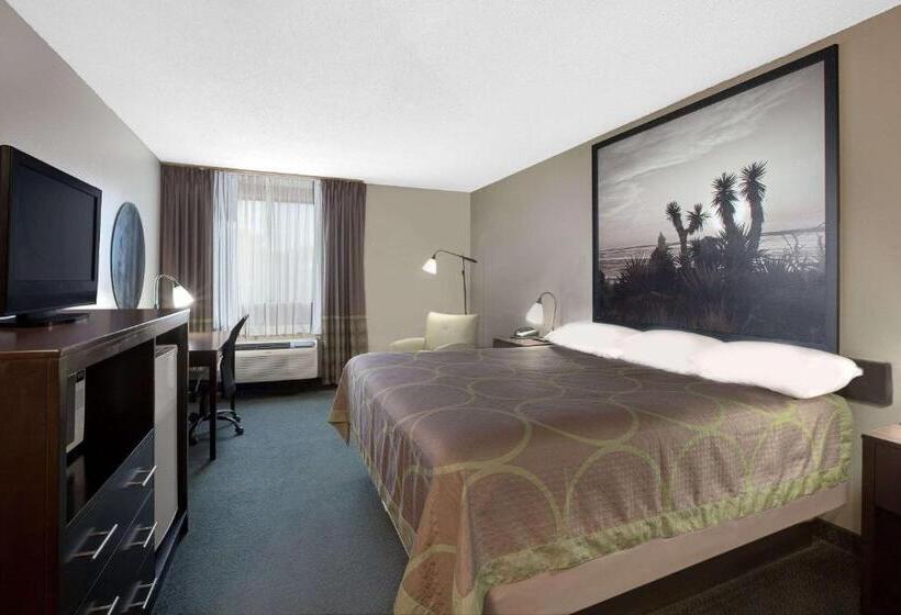 Номер Стандарт Кровать Кинг Адаптированный для Инвалидов, Super 8 By Wyndham Victoria/north/mall Area