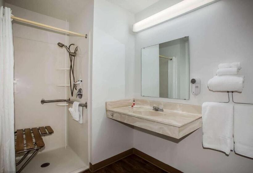 장애인을 위한 킹사이즈 침대 스탠다드 룸, Super 8 By Wyndham Washington