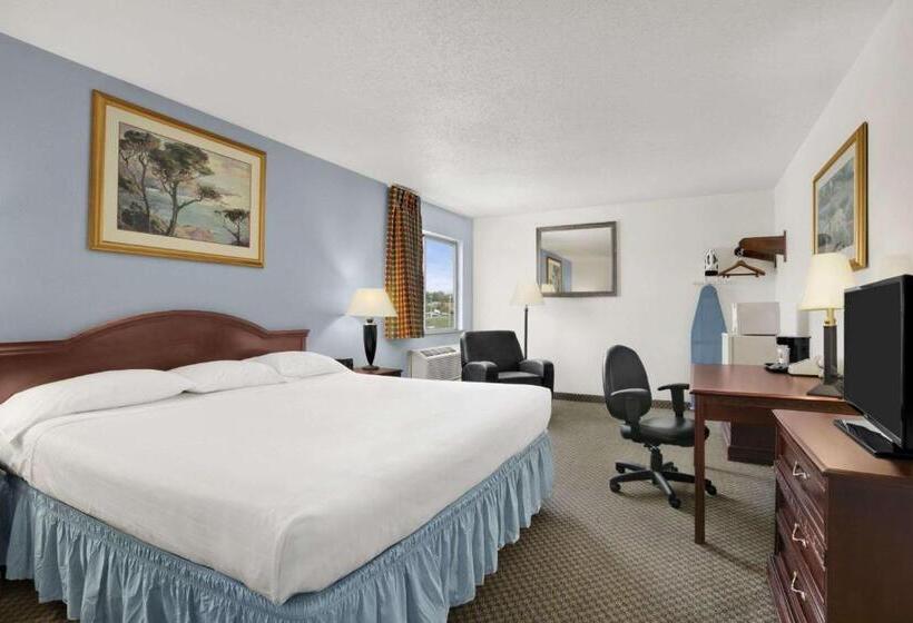 غرفة قياسية سرير كينج, Super 8 By Wyndham Washington