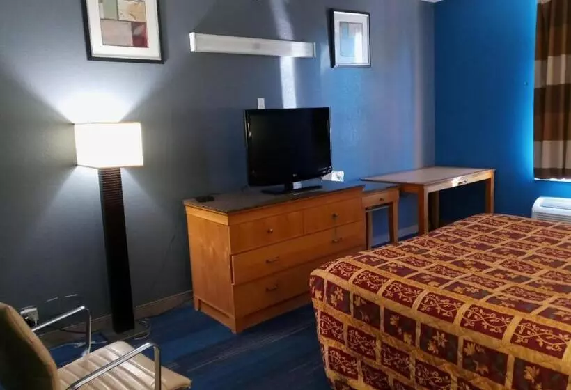 キングサイズベッドのスタンダードルーム, Travel Inn Winter Haven
