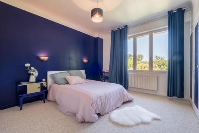 غرفة قياسية, La Clotière