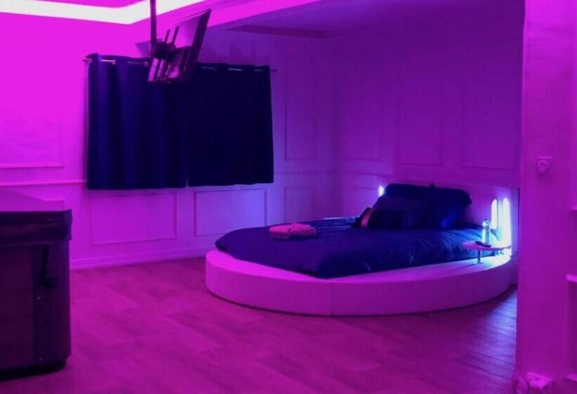 منزل غرفتين نوم, La Clotière