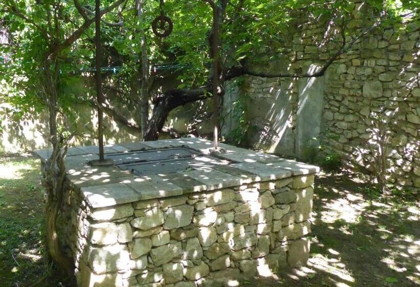 غرفة قياسية, Le Mas Des Sages