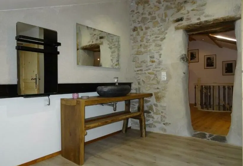 デラックスルーム, Le Mas Du Galibot Chambre Cambalotte