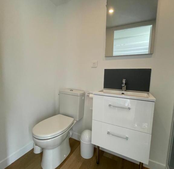 غرفة عائلية, Au Pied Levé