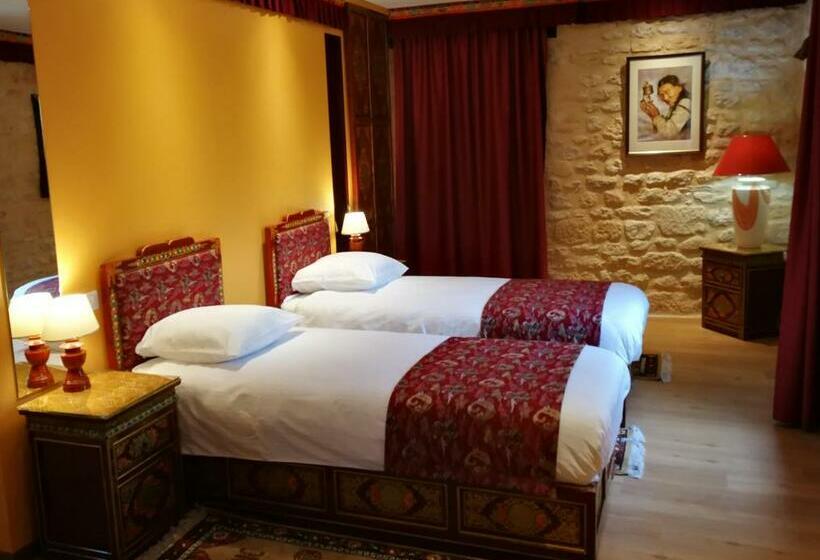 キングサイズベッドのスーペリアルーム, Himalaya En Perigord