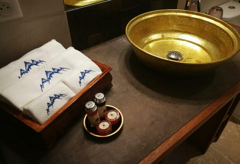 キングサイズベッドのスーペリアルーム, Himalaya En Perigord