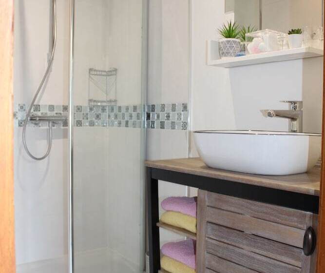 带1个卧室的豪华公寓, B&b Devalpierre Adult Only