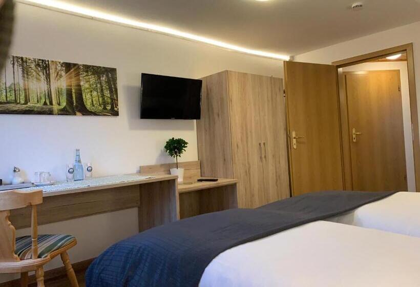 Номер Стандарт, Hohe Tanne