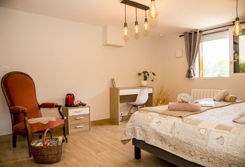 شقة غرفة واحدة مطلة على الحديقة, Paradis