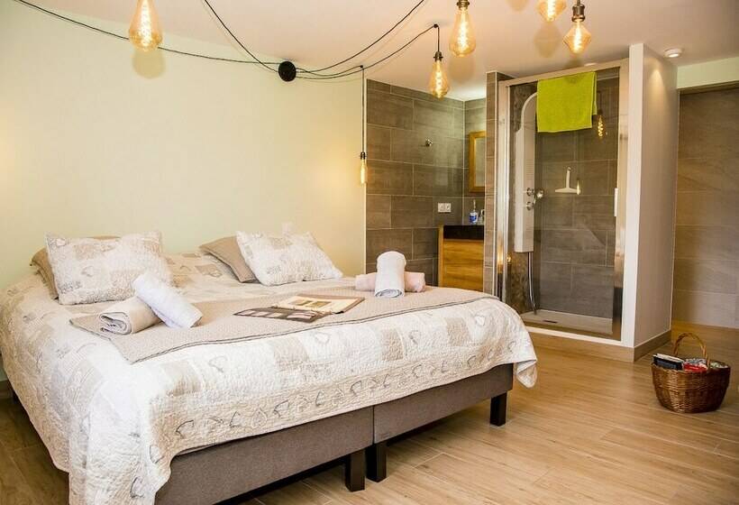 شقة غرفة واحدة مطلة على الحديقة, Paradis