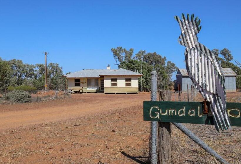 침실 3개 주택, Bendleby Ranges