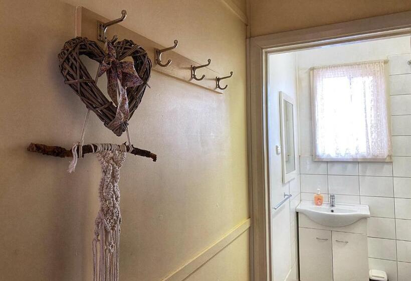 침실 3개 주택, Bendleby Ranges