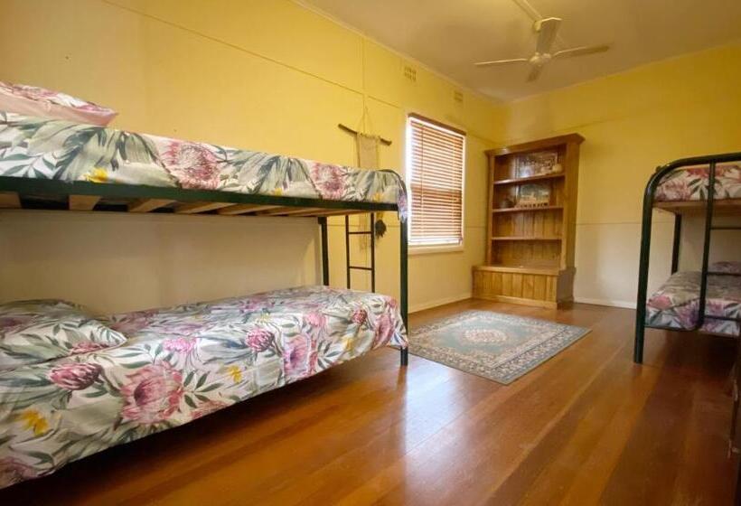 침실 3개 주택, Bendleby Ranges