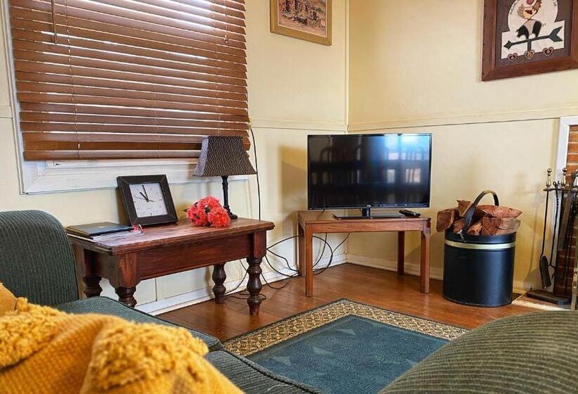 침실 3개 주택, Bendleby Ranges