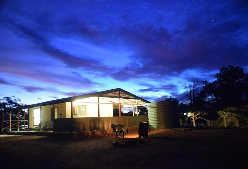 침실 2개 주택, Bendleby Ranges